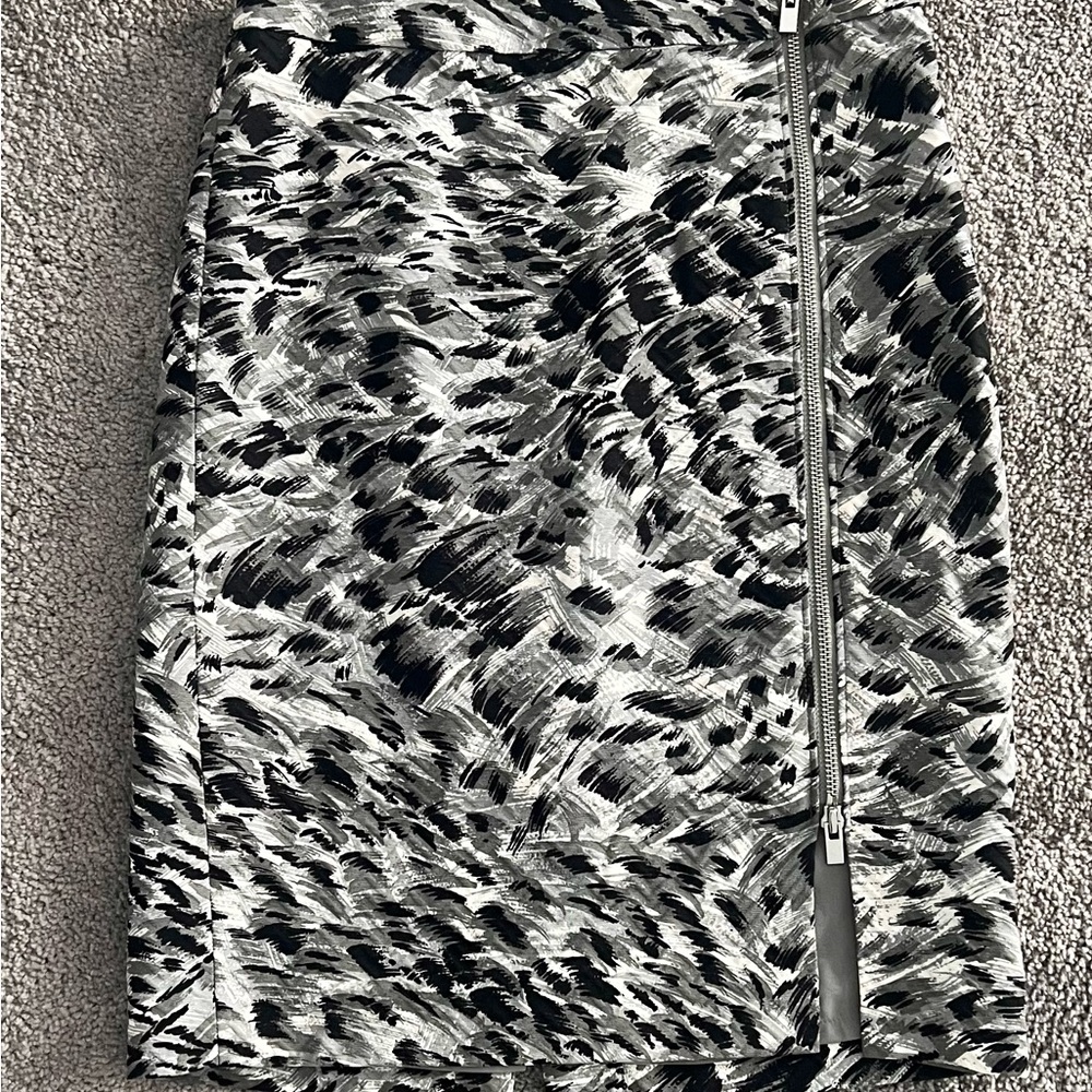 Talbots Black and Gray Patterned Pencil Skirt